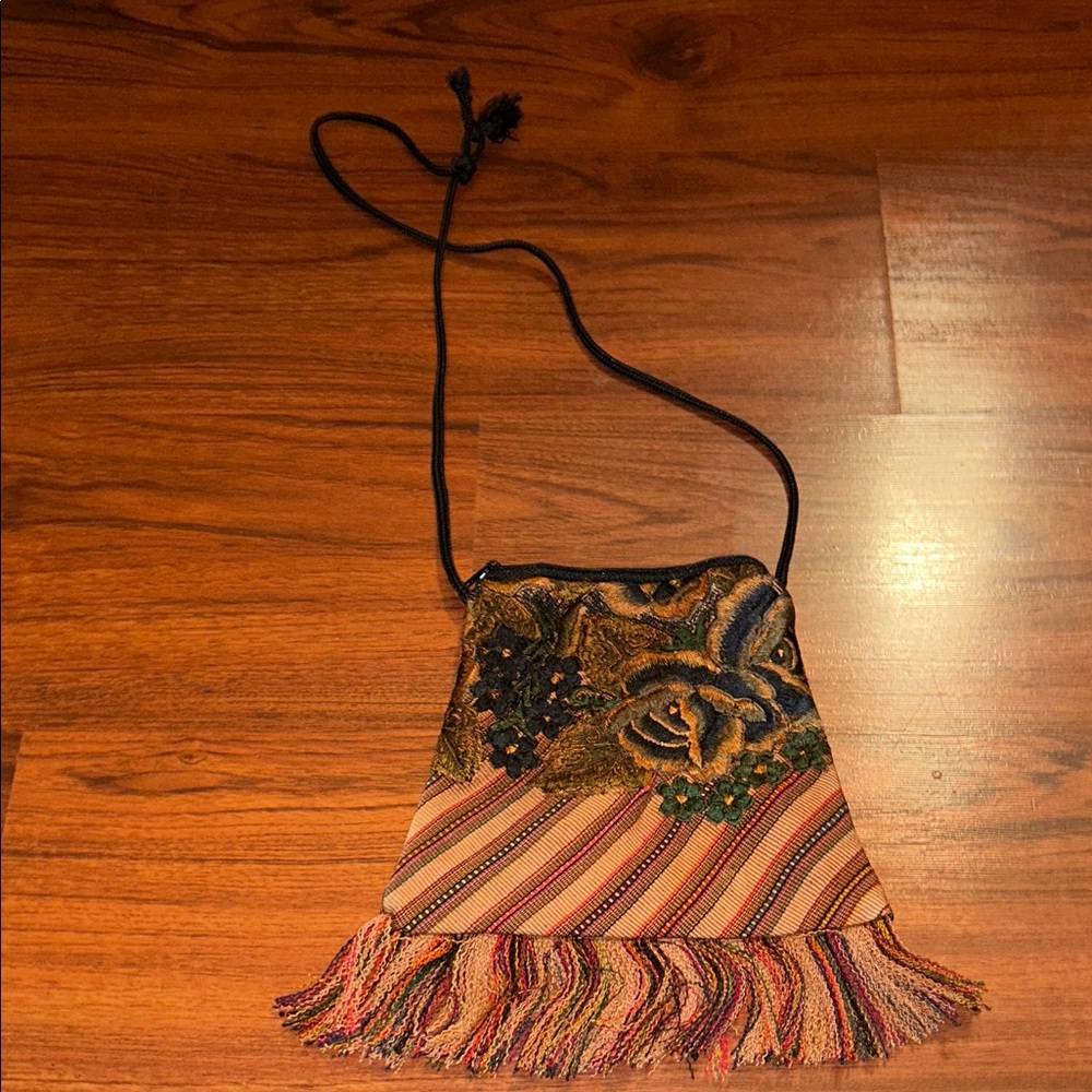 VTG Bohemian Embroidered Tapestry Fringe Crossbody Bag